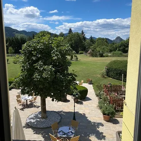 Dienstl Gut Otel Launsdorf