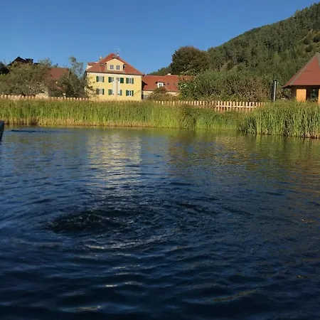 Dienstl Gut 4* Launsdorf