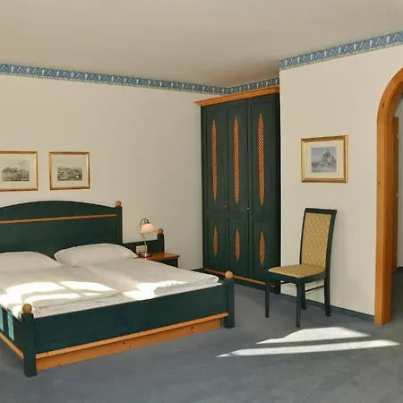 Dienstl Gut 4* Launsdorf