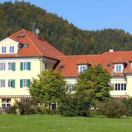 Otel Dienstl Gut Launsdorf