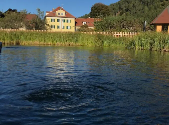 Dienstl Gut 4* Launsdorf